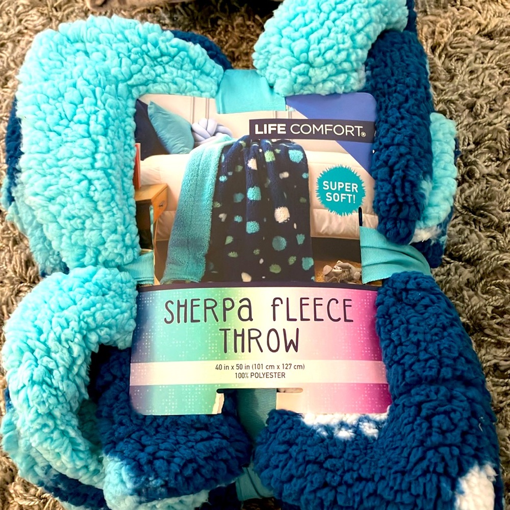 Sherpa Fleece Throw